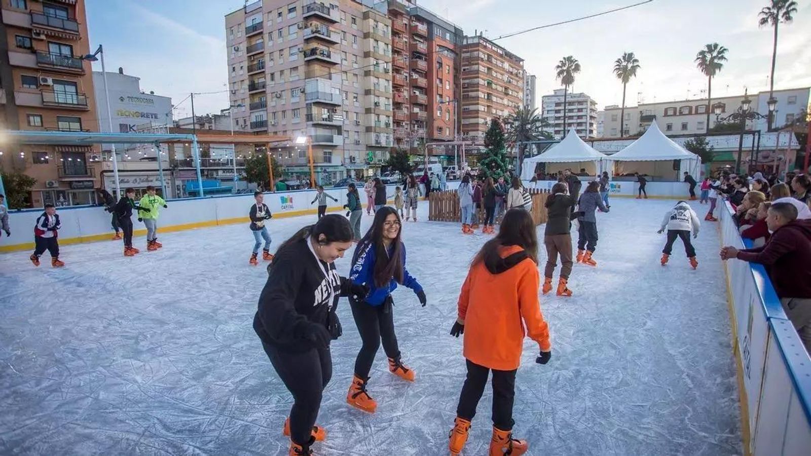 Pista de hielo en Huelva. Pista de hielo en Huelva.