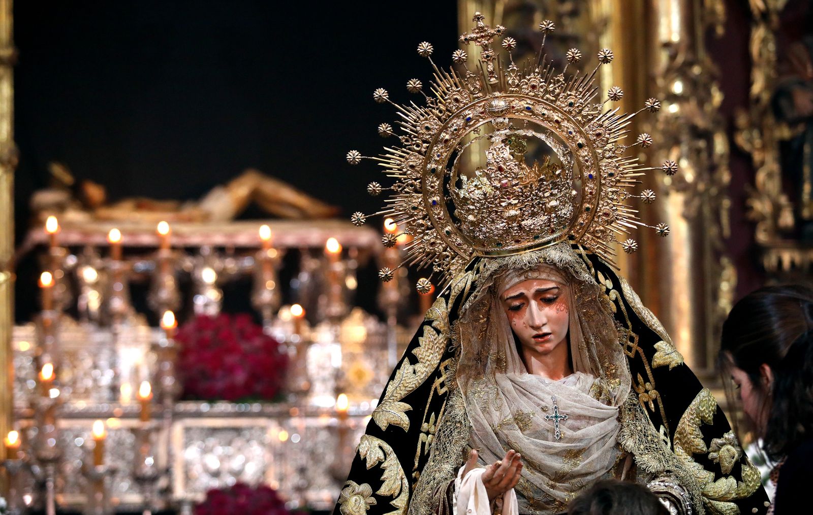 Imágenes de 'Besamanos' del Domingo 31 de marzo