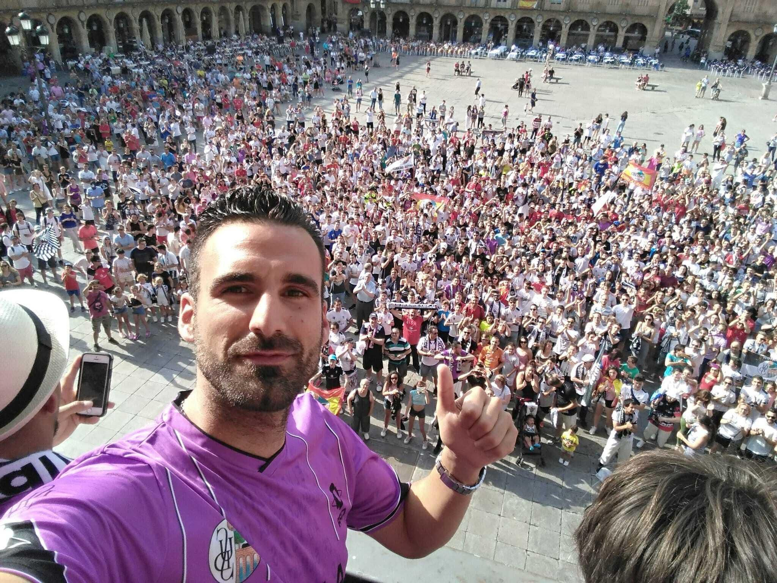 Murci, celebrando el ascenso a Segunda B con el Salmantino.