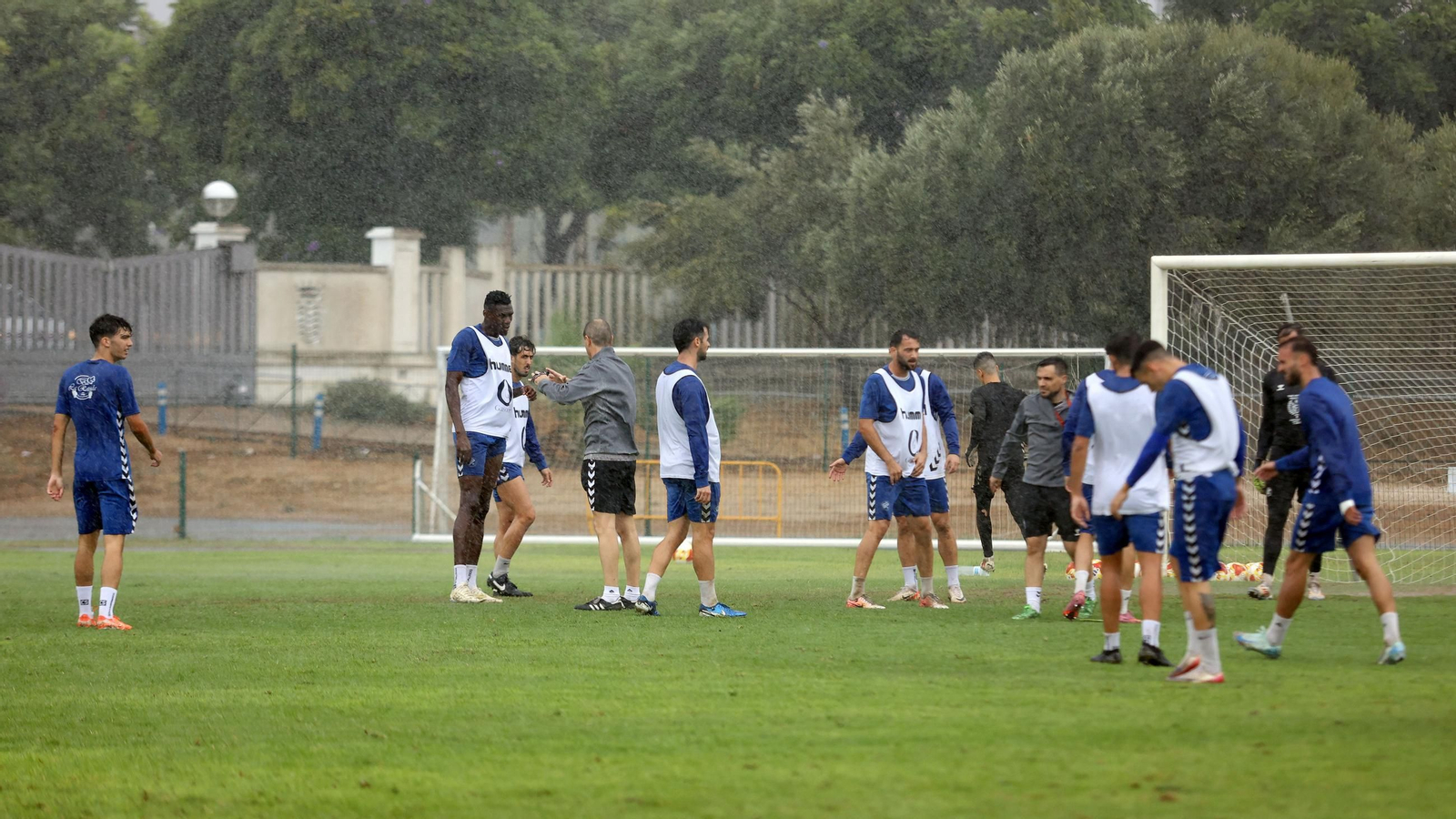 Primer entrenamiento del nuevo entrenador en el Xerez DFC