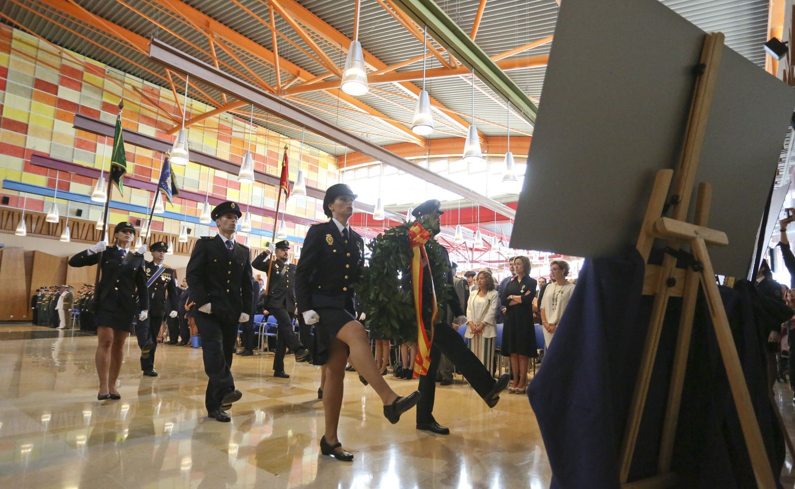 Las fotos del día del patrón de la Policía Nacional en Málaga