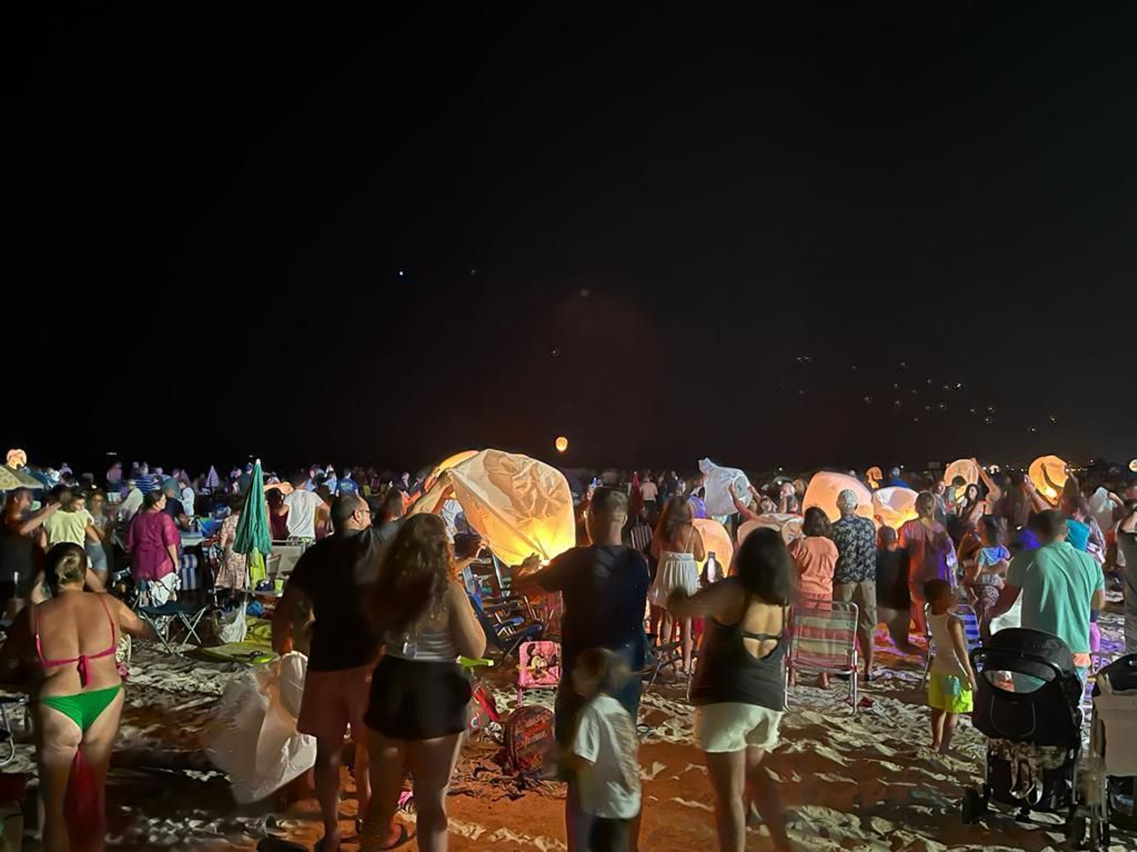 Así se vivió el 'See you sun' en la playa de Camposoto