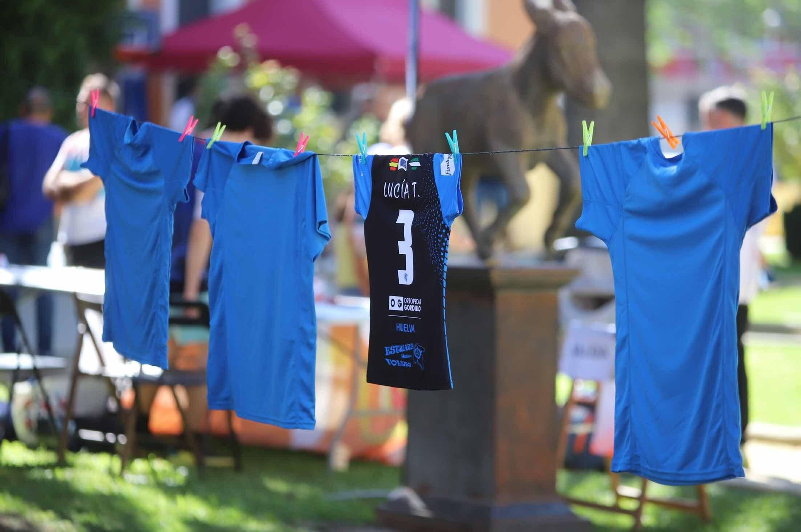 Imágenes del ambiente en la Feria del Deporte en la Casa Colón