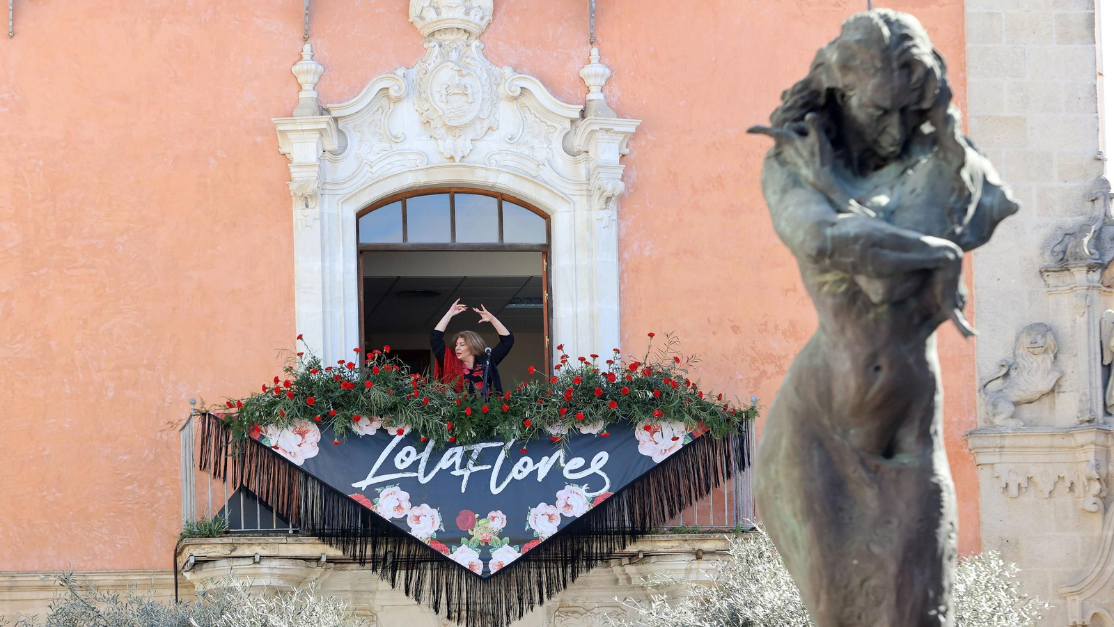 Imágenes de los balcones de Lola Flores en Jerez