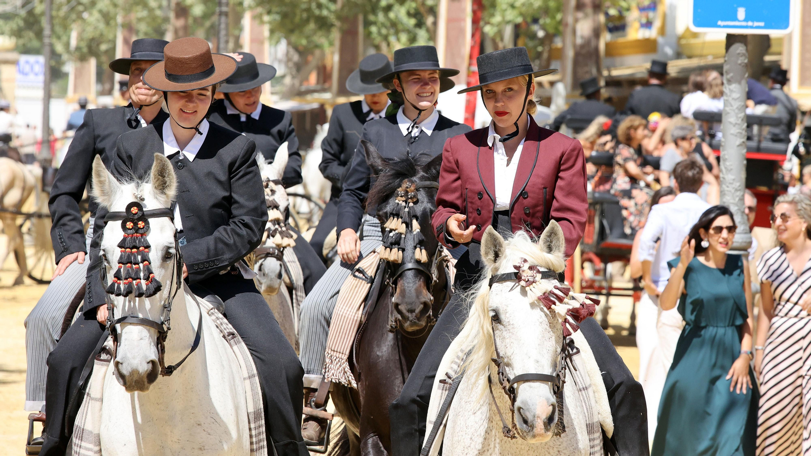 Búscate en las imágenes del Jueves en la Feria de Jerez 2023