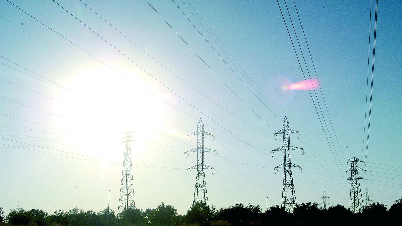 Tendido eléctrico en Huelva