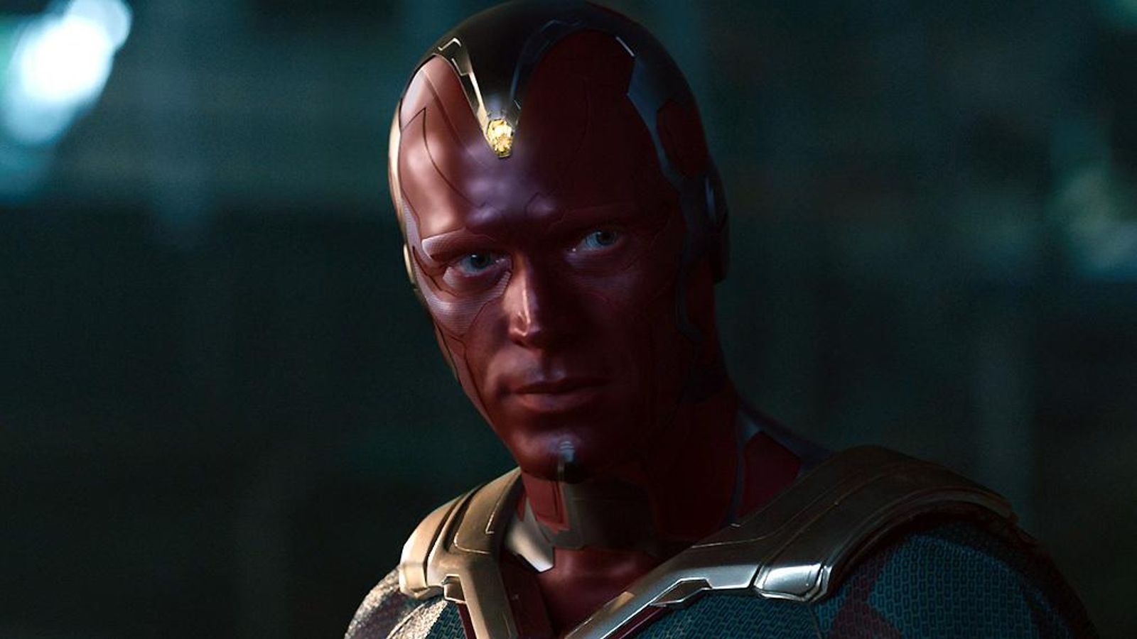 Visión (Paul Bettany) lleva en la frente la Gema de la Mente. Visión (Paul Bettany) lleva en la frente la Gema de la Mente.