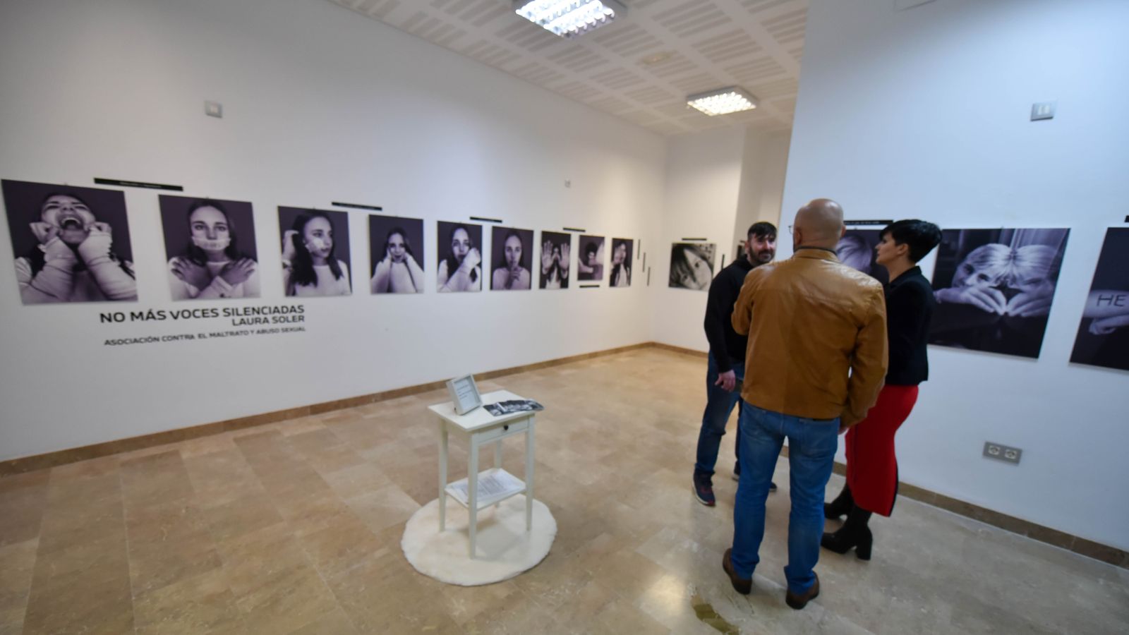 Exposición 'No mas voces silenciadas' de Laura Soler en el centro documental, en imágenes
