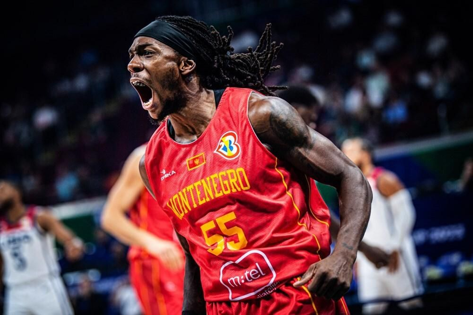 Kendrick Perry celebra un mate.