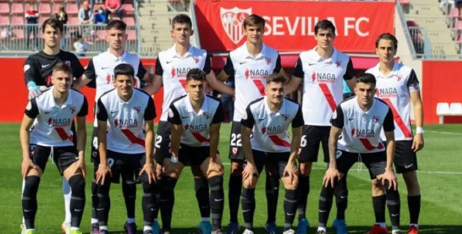 Una formación del Sevilla Atlético en la presente campaña