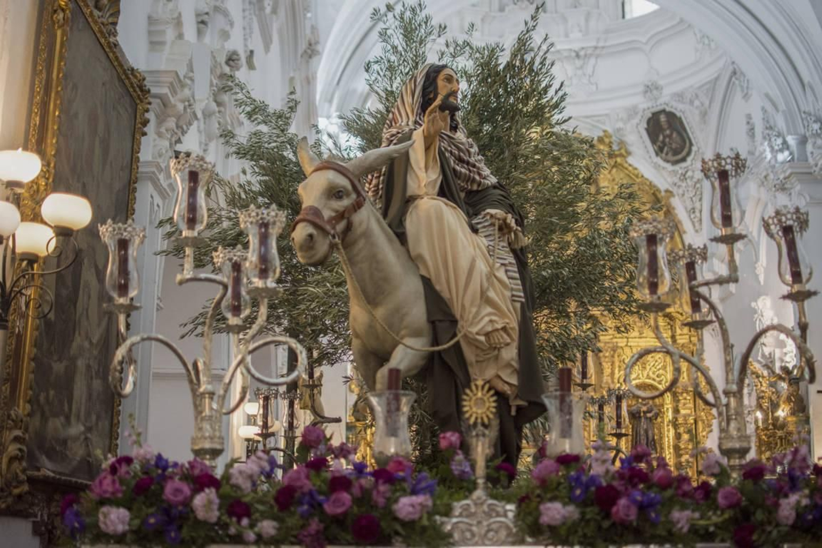 Las fotos de las cofradías de la Magna de Priego de Córdoba, suspendida por la lluvia