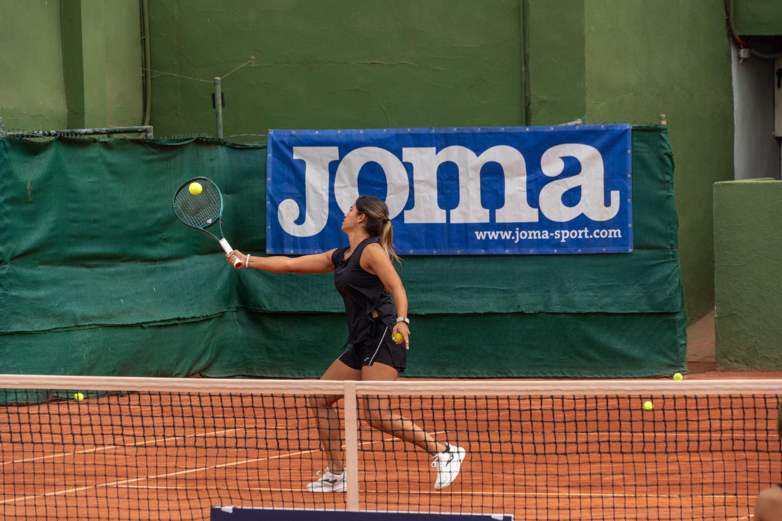 Imágenes del Clinic con Paula Badosa, Jessica Bouzas y los alumnos de la escuela del Real Club Recreativo de Tenis de Huelva  