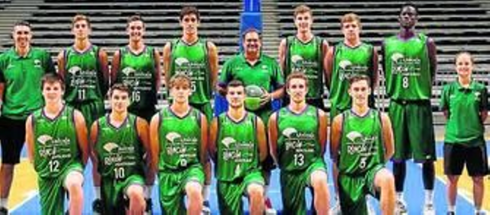 La plantilla junior del Unicaja.