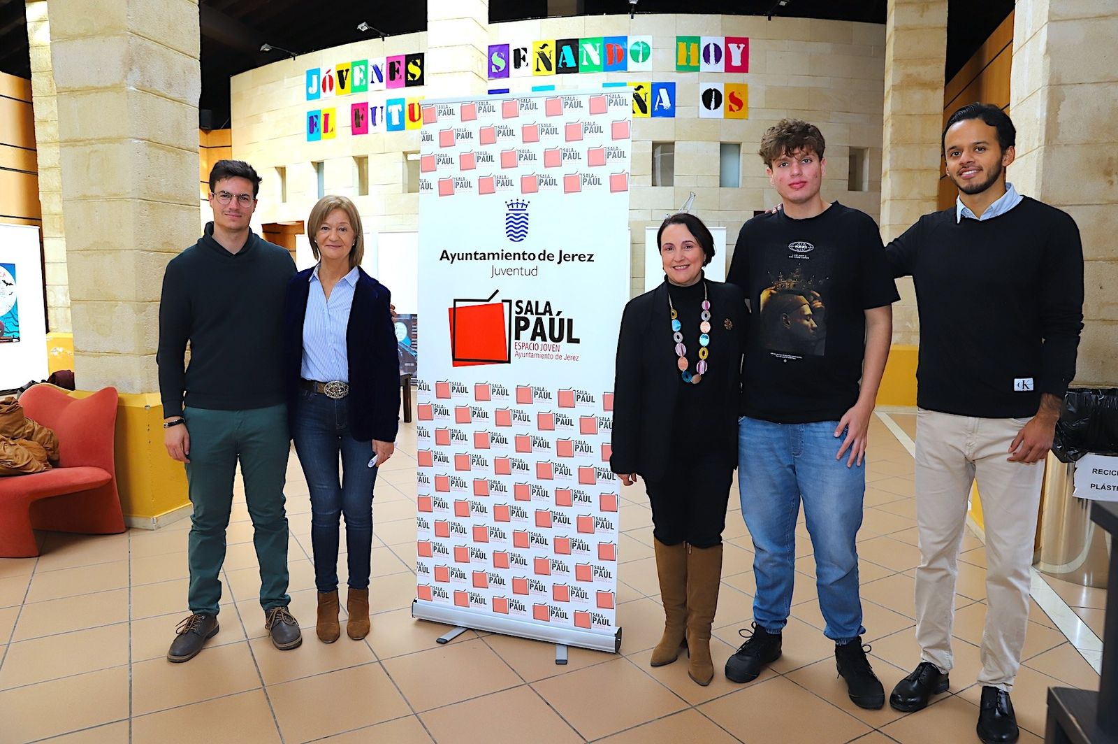 Carmen Pina y Nela Garcia, en la presentación del programa.