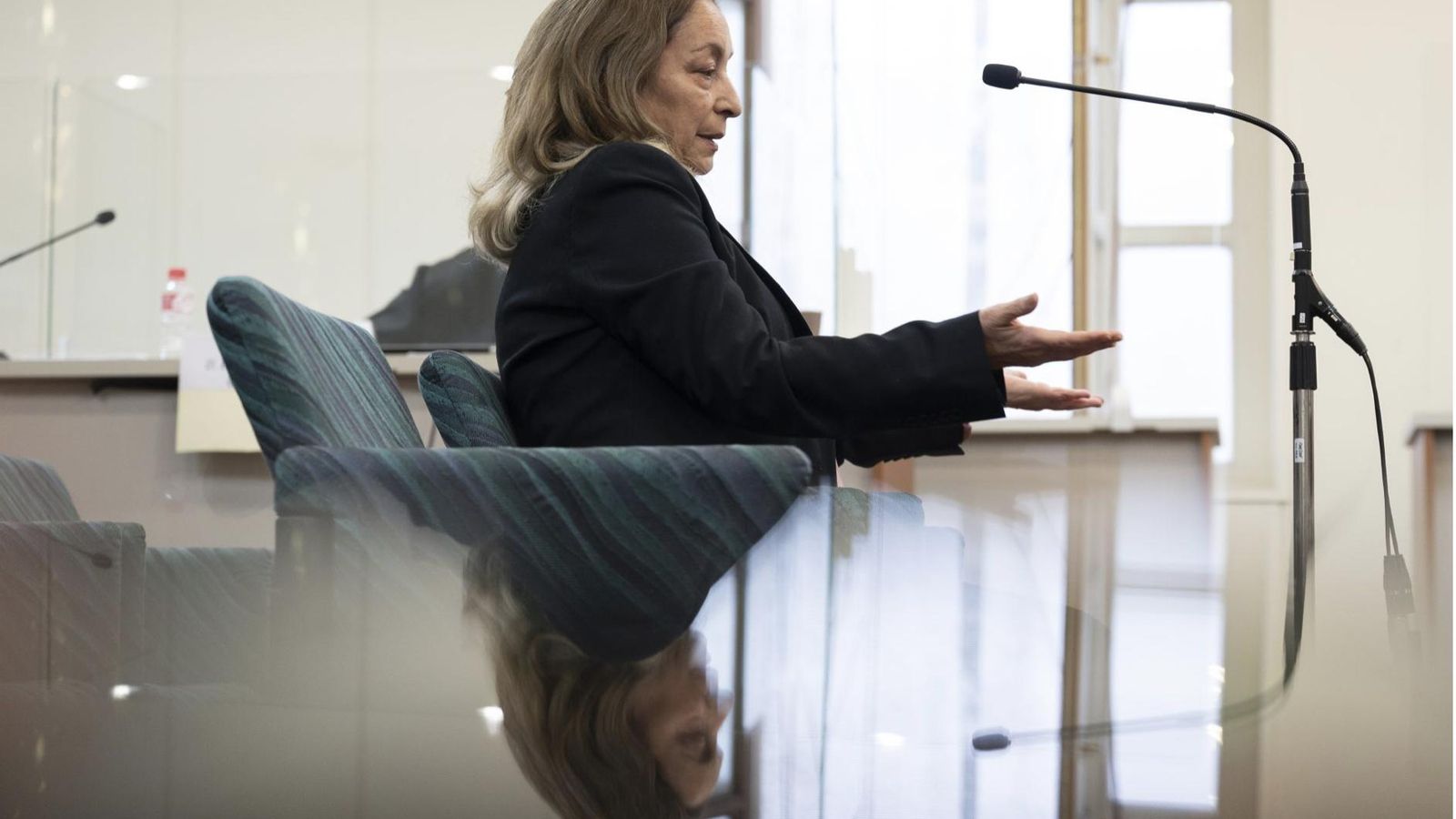 La acusada durante el juicio por la cabeza De Castro Urdiales