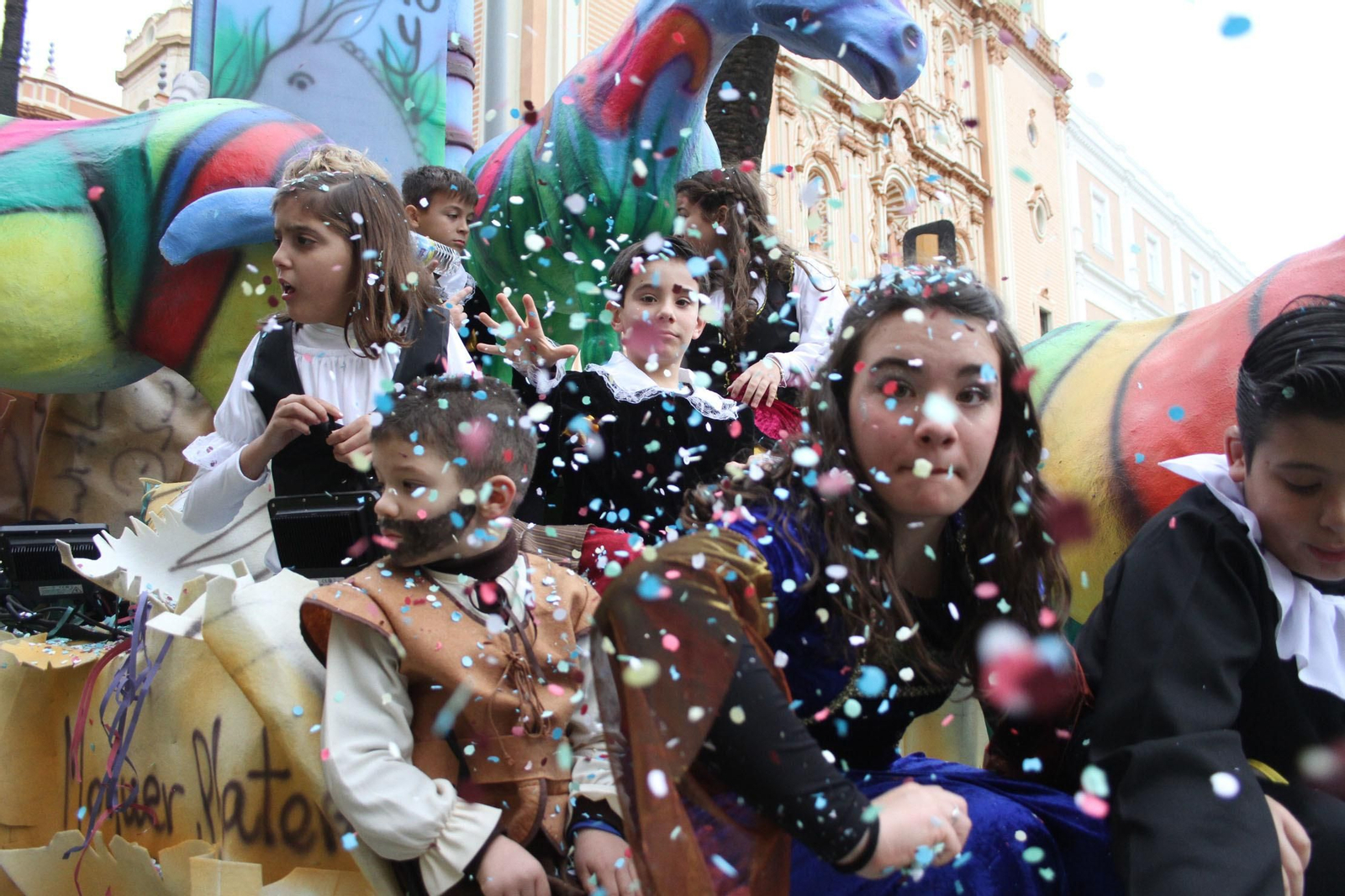 Cabalgata de los Reyes Magos 2018: Melchor, Gaspar y Baltazar adelantan su salida para llenar de ilusión las calles de Huelva