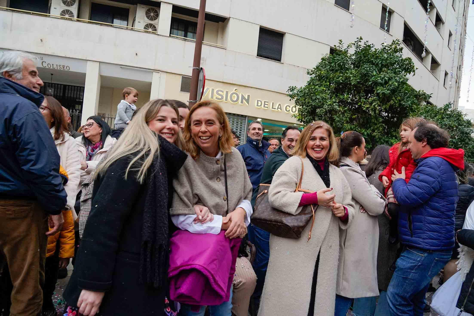 Imágenes de la Cabalgata de los Reyes Magos en Huelva