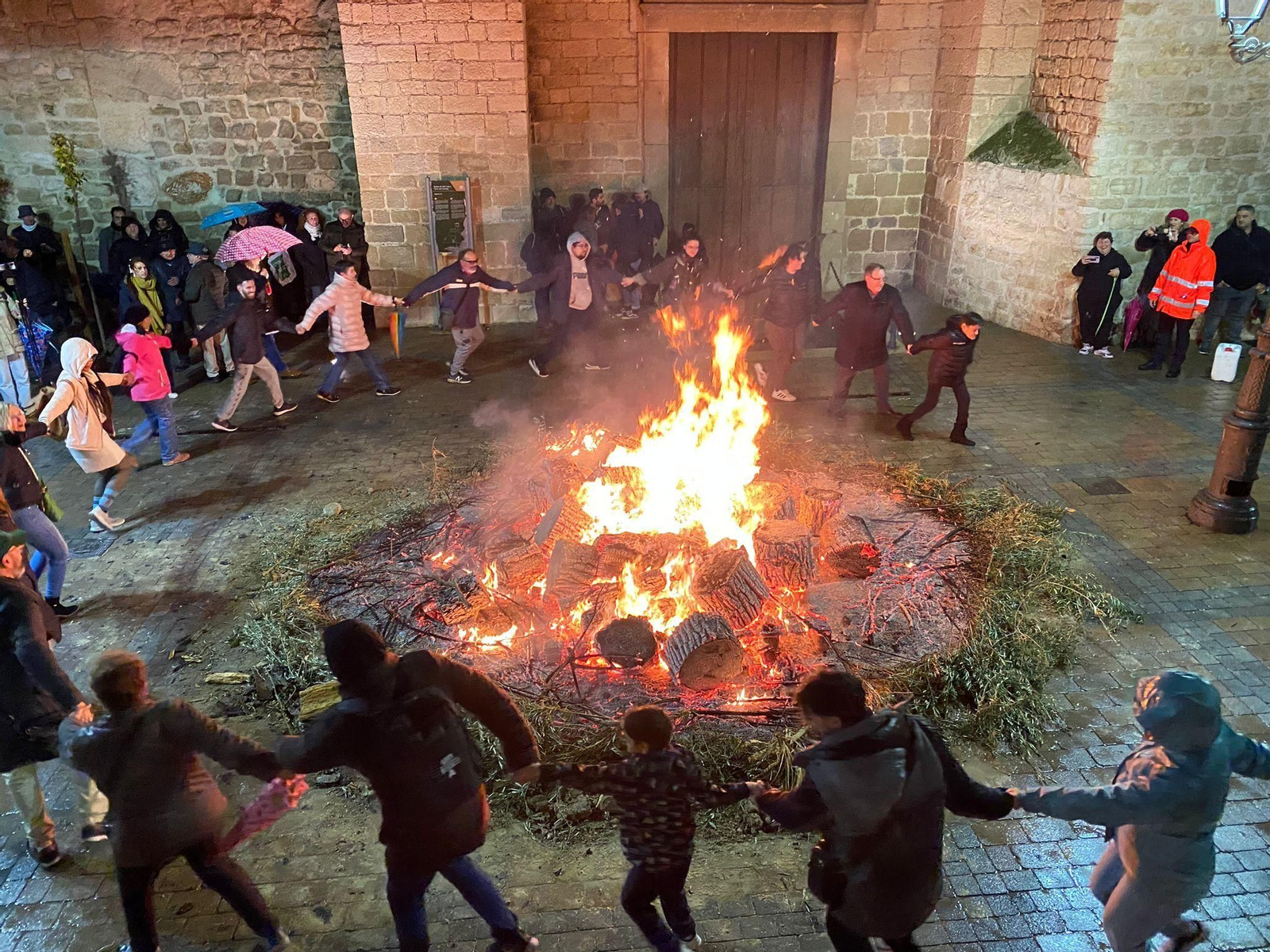 Lumbre de San Antón y bendición de los animales.