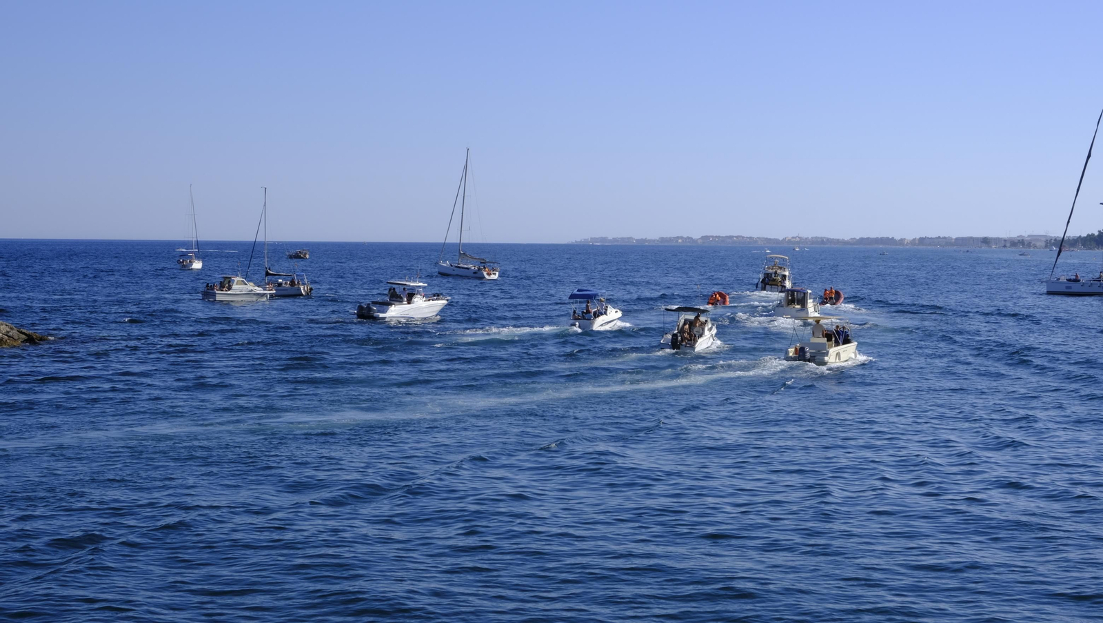 Procesión marinera de la Virgen del Carmen en Aguadulce