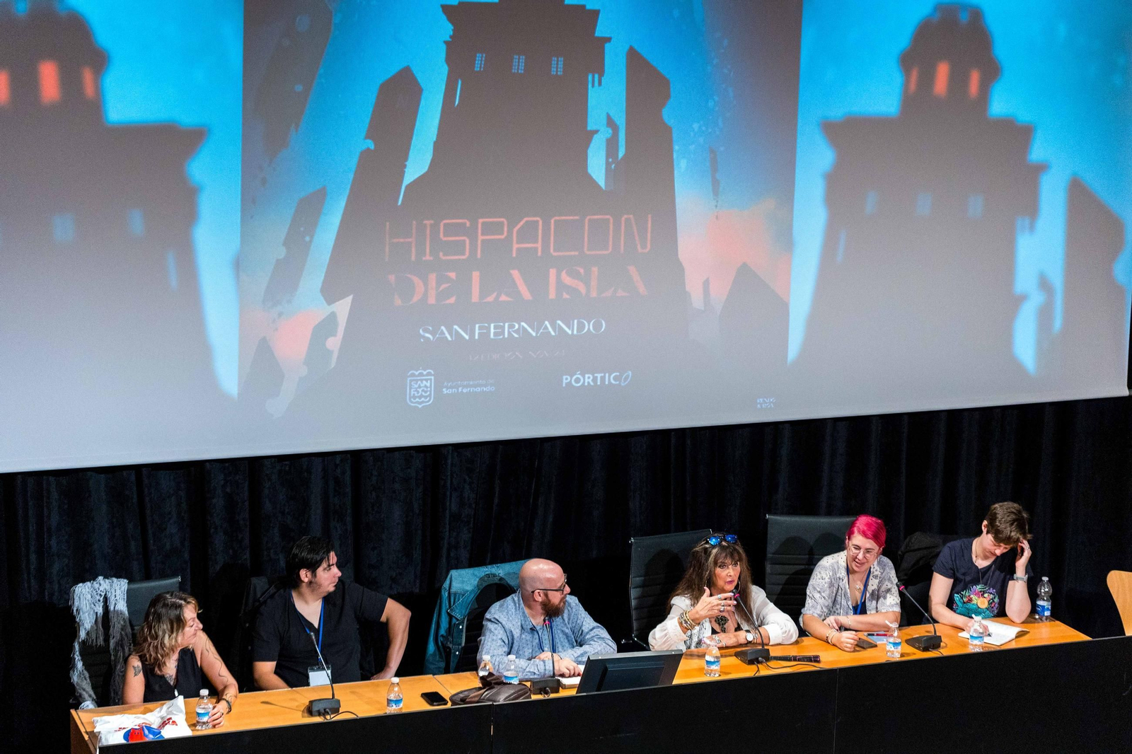 Imagen de la mesa redonda ‘El camino del personaje: de la escritora a la actriz pasando por el director’.