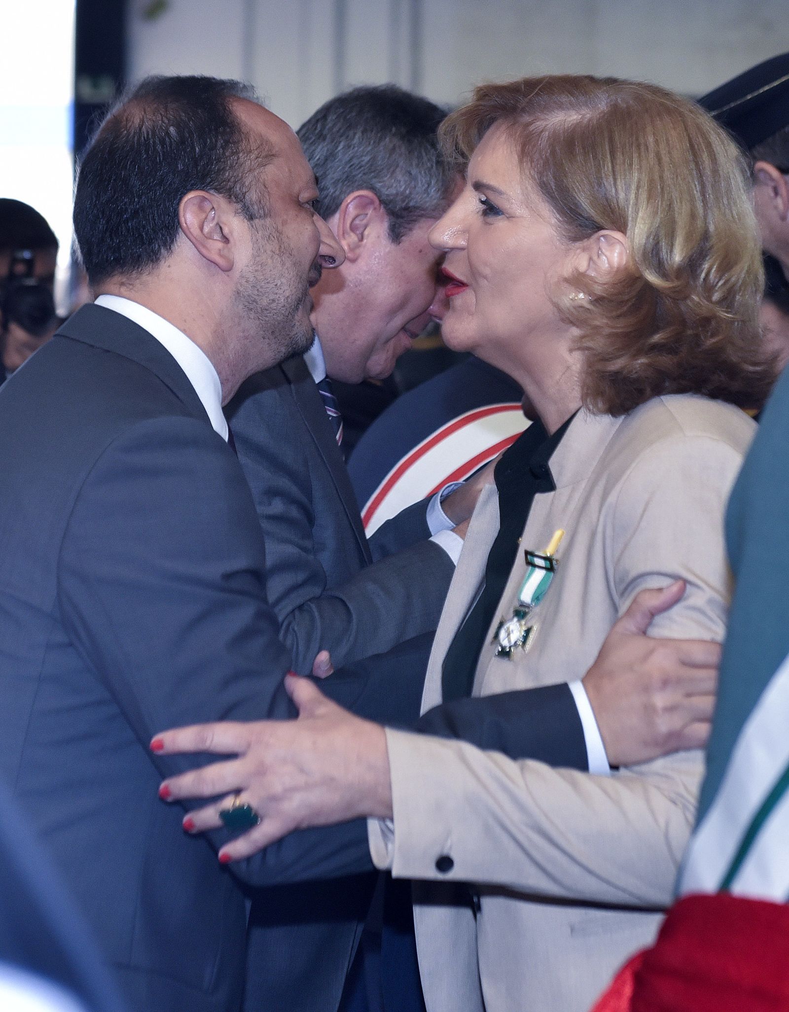 Imágenes de los actos por el Día del Pilar en Sevilla