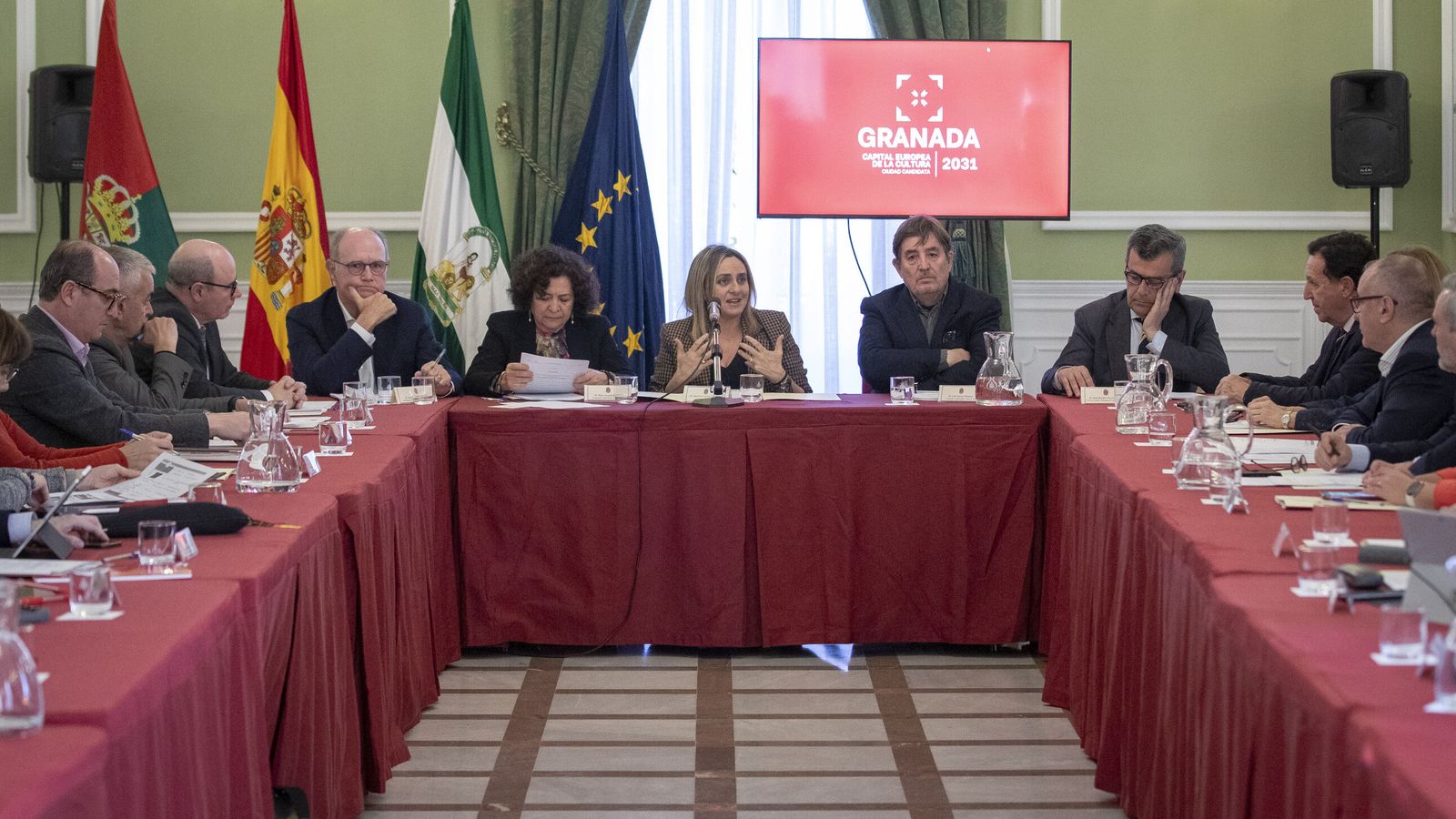 Reunión con los patronos de la candidatura de la capitalidad de Granada.