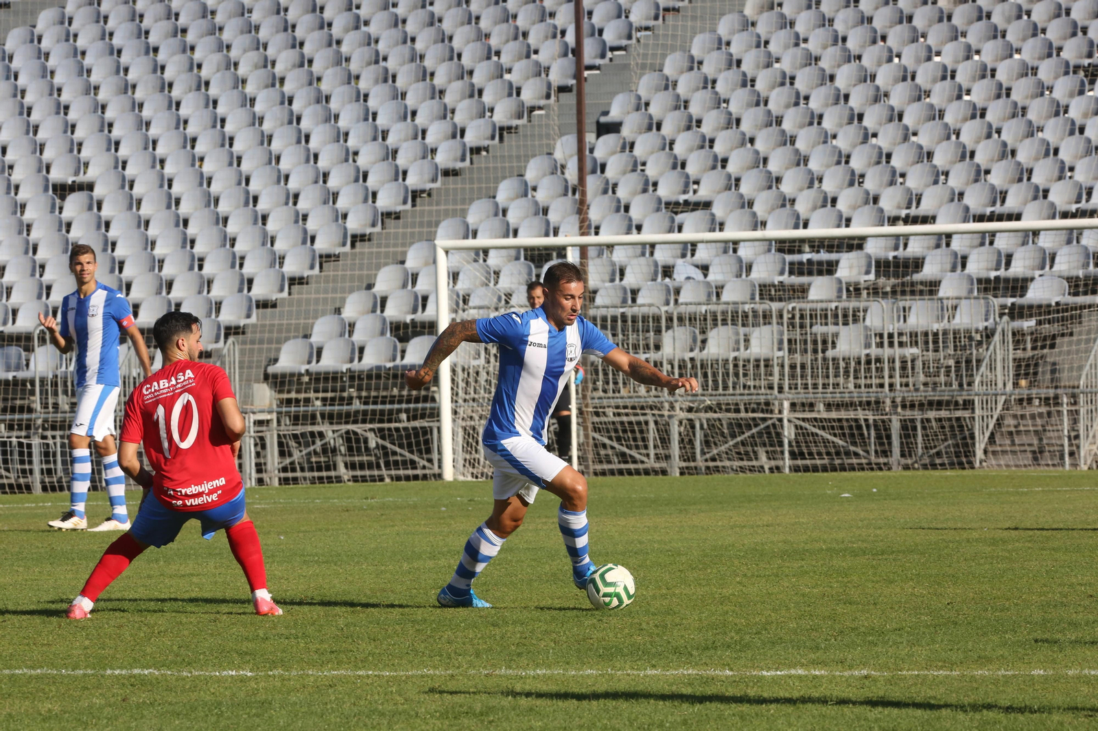 El centrocampista Dani Castro se ha convertido en nuevo jugador del Xerez CD.