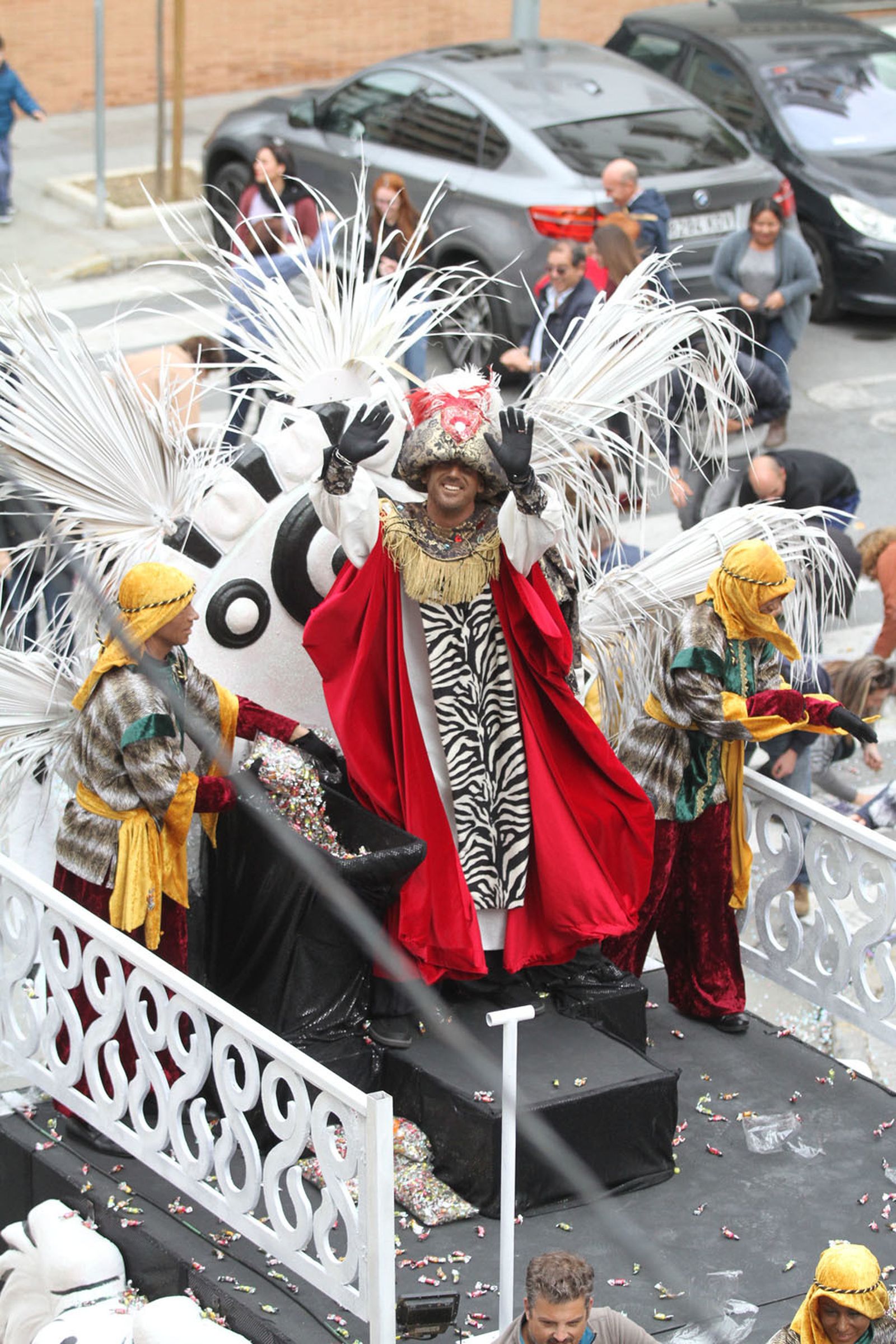 Cabalgata de los Reyes Magos 2018: Melchor, Gaspar y Baltazar adelantan su salida para llenar de ilusión las calles de Huelva