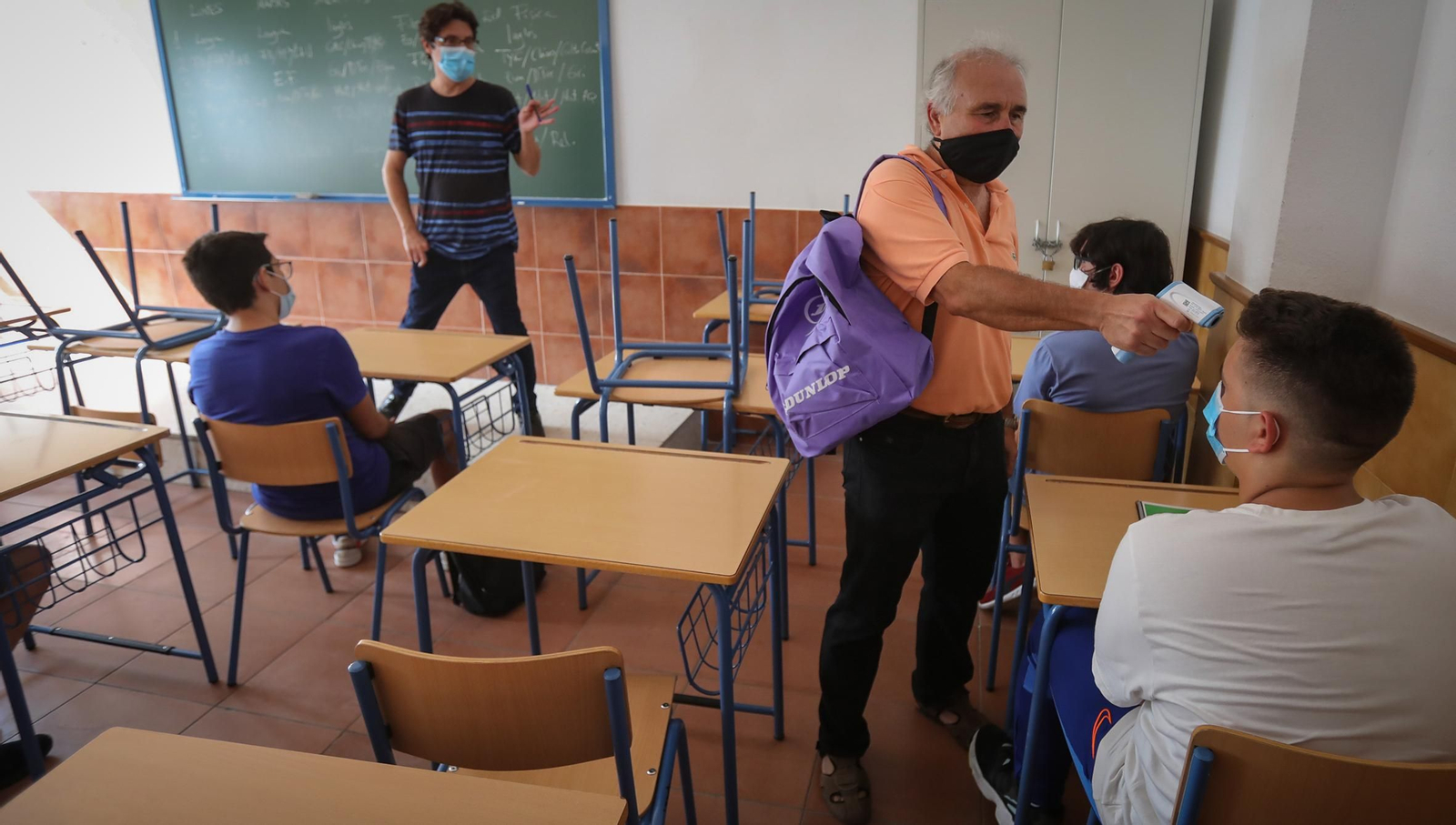 Comienzan las clases en los institutos condicionados por el Covid-19