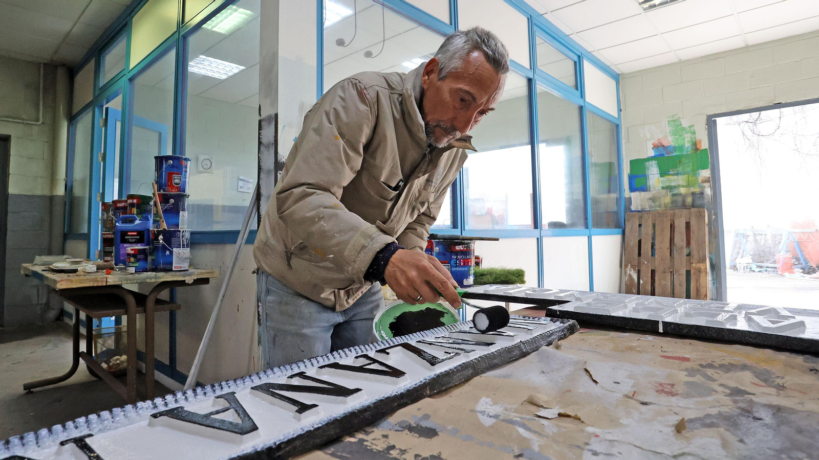 Trabajos de restauración del callejero de Jerez