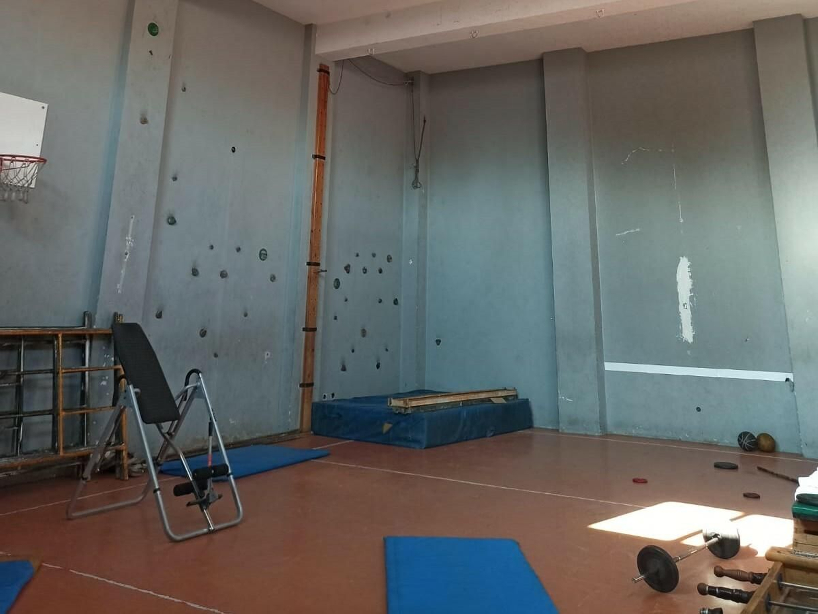 Estado que presenta el parque de bomberos de la avenida de los Custodios, en fotos