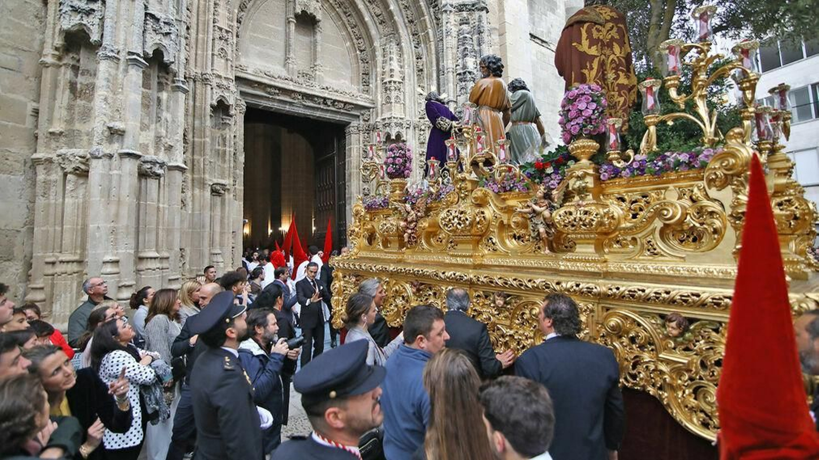 El paso de misterio de Prendimiento volviendo a Santiago el pasado Miércoles Santo.