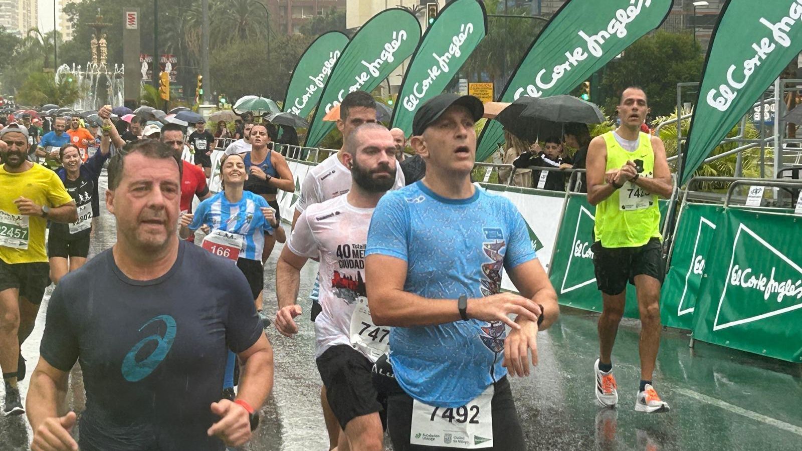 Búscate en las fotos de la Carrera Urbana Ciudad de Málaga 2024