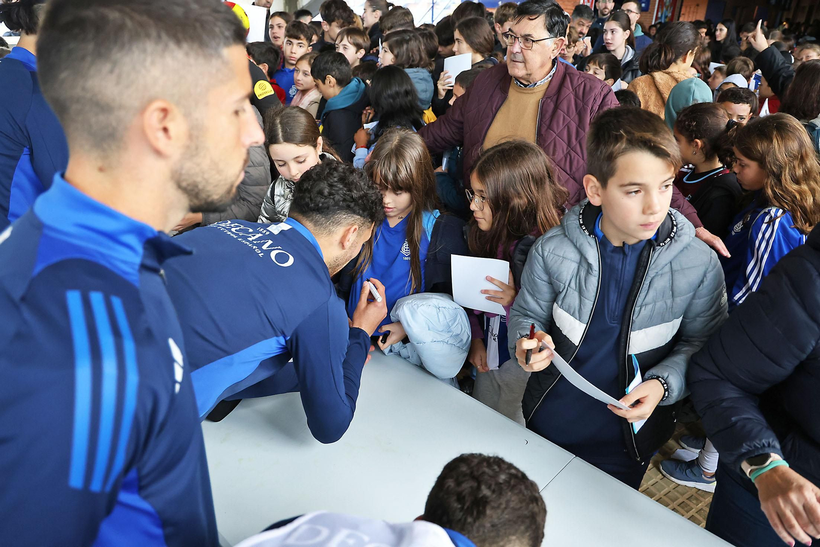 Imágenes de los mas pequeños en el entrenamiento del Recreativo de Huelva
