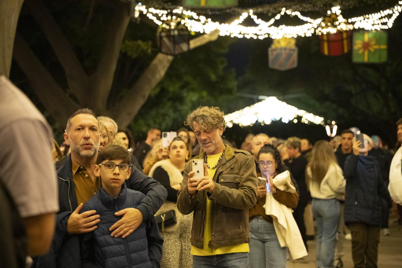 Las mejores imágenes del encendido navideño en Almería