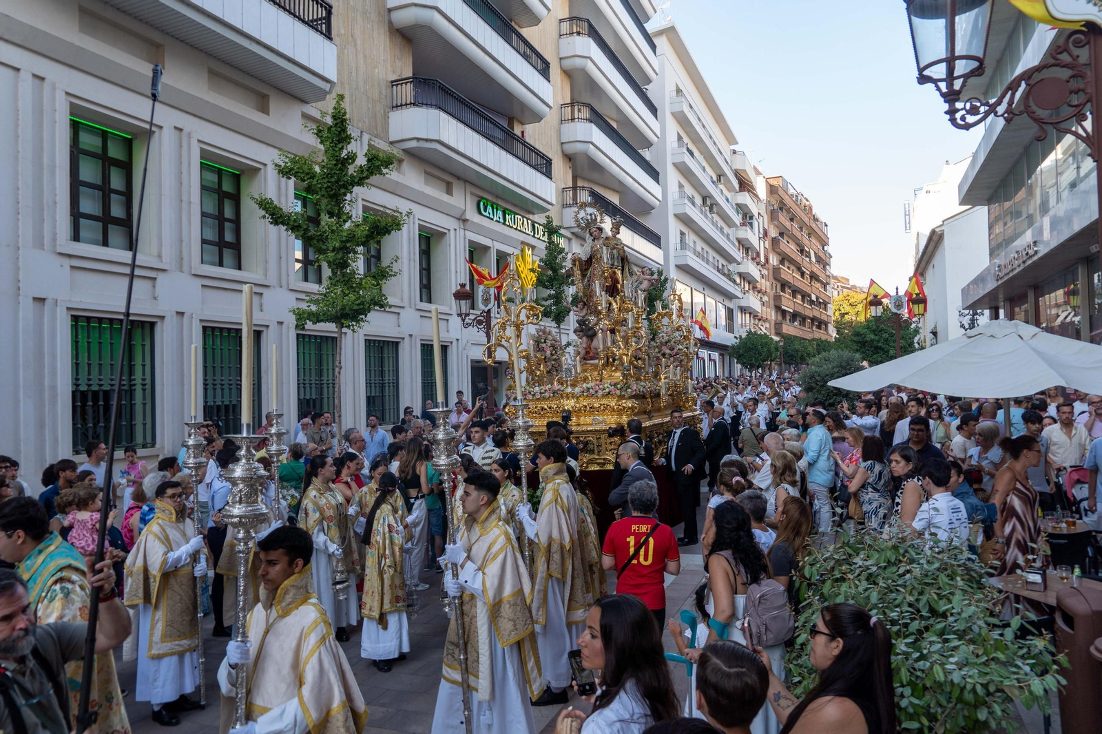Imágenes de la procesión La Virgen del Carmen por las calles de Huelva