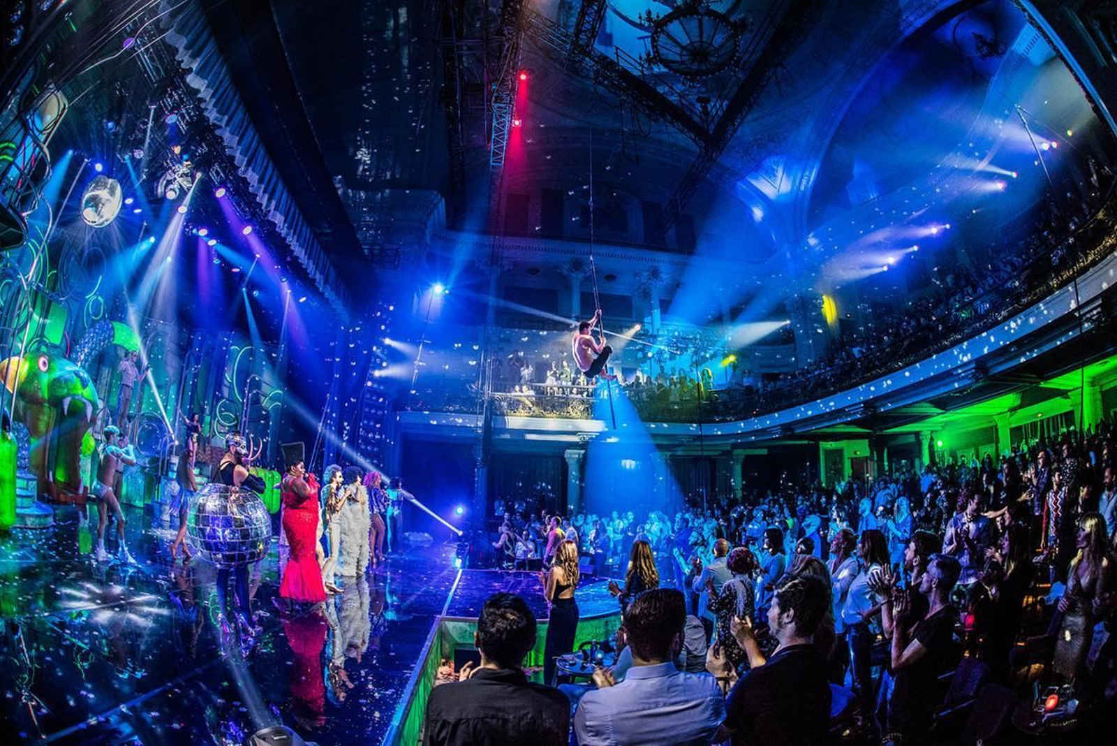 The Hole Zero se caracteriza por su espectacularidad.