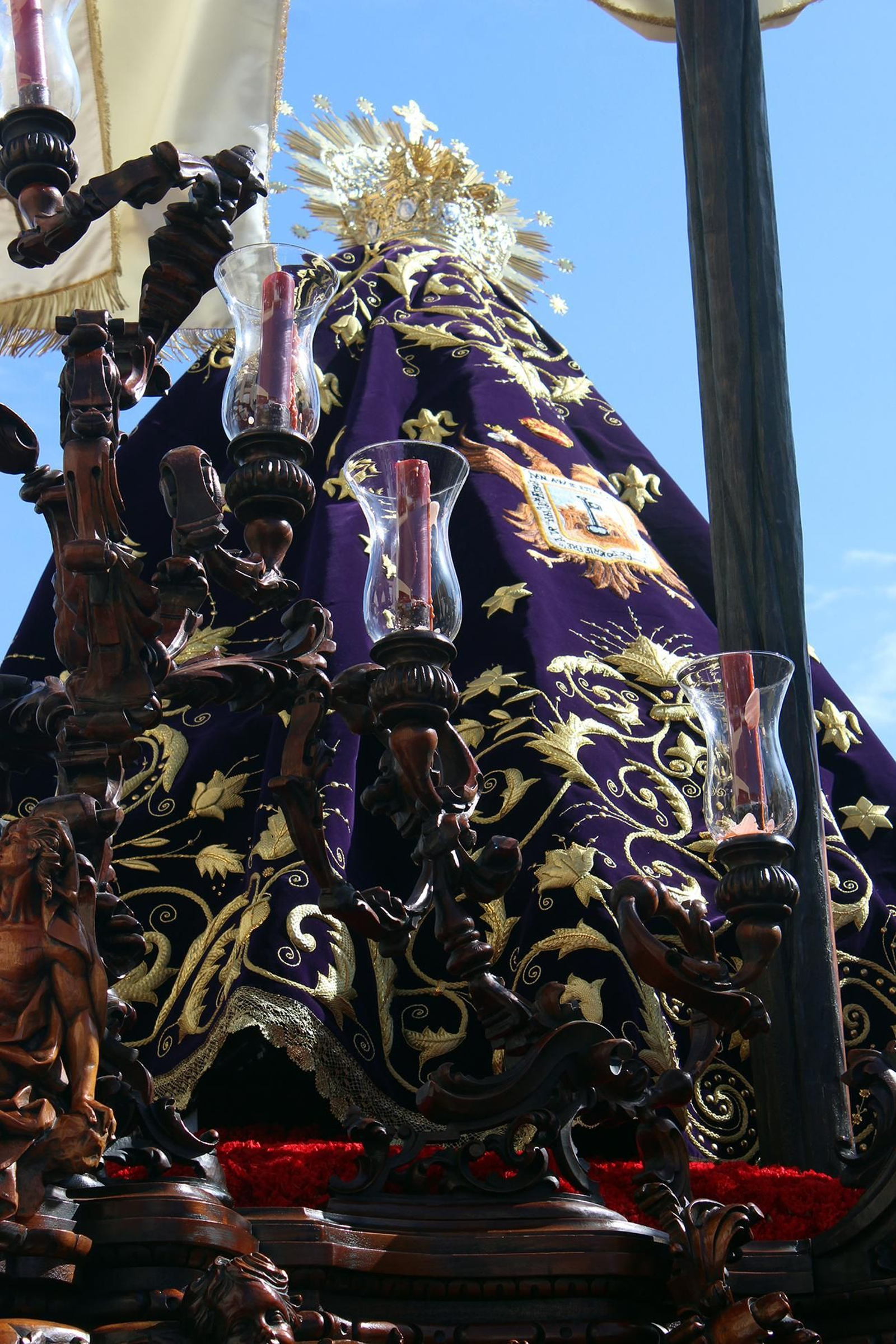Las imágenes de la Subida de Jesús y la procesión del Viernes Santo por la mañana en Vera