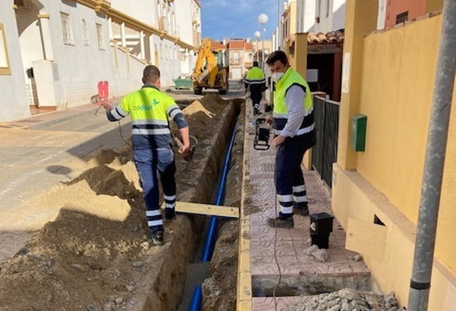 Codeur renueva por completo la red de abastecimiento de la calle Pintor Rafael Zabaleta de Vera