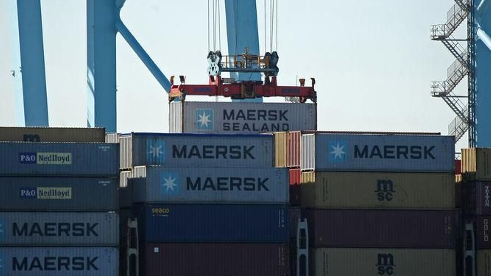 Trabajos de estiba en el Puerto de Algeciras