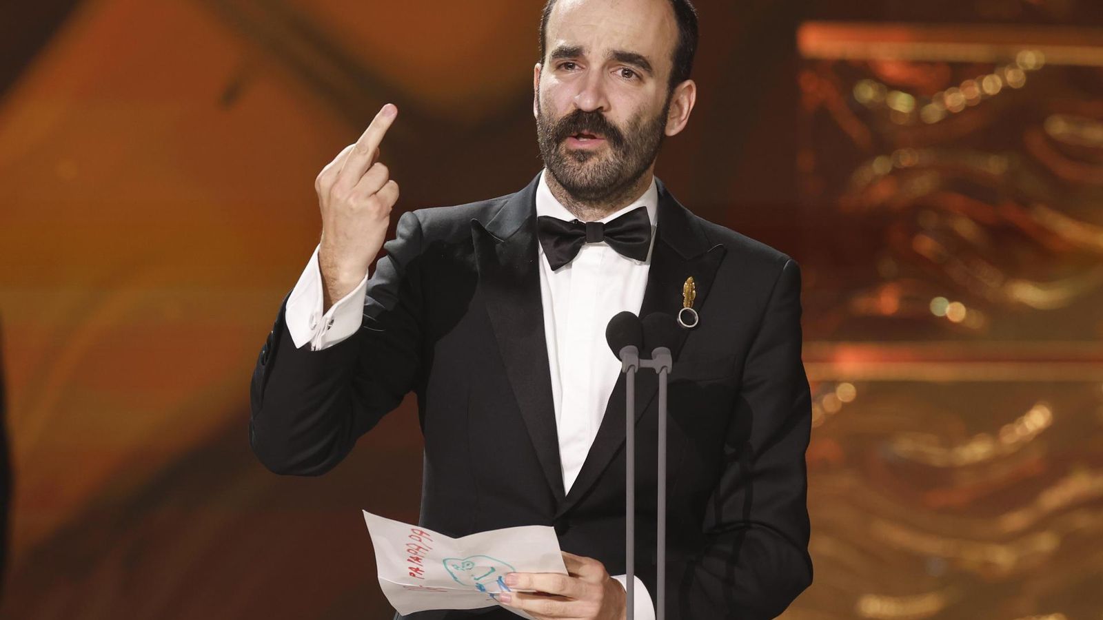 El guionista Eduard Sola gana el Goya a mejor guión original por 'Casa en flames'