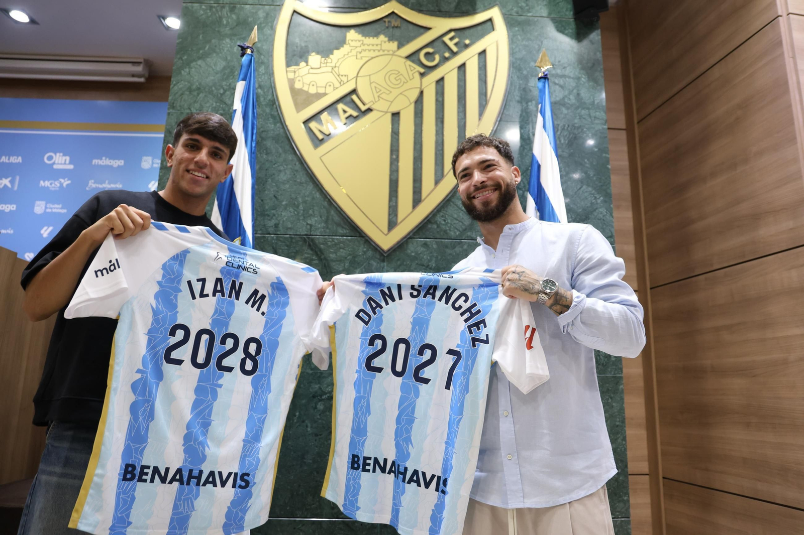 Las fotos de Izan Merino y Dani Sánchez tras su renovación