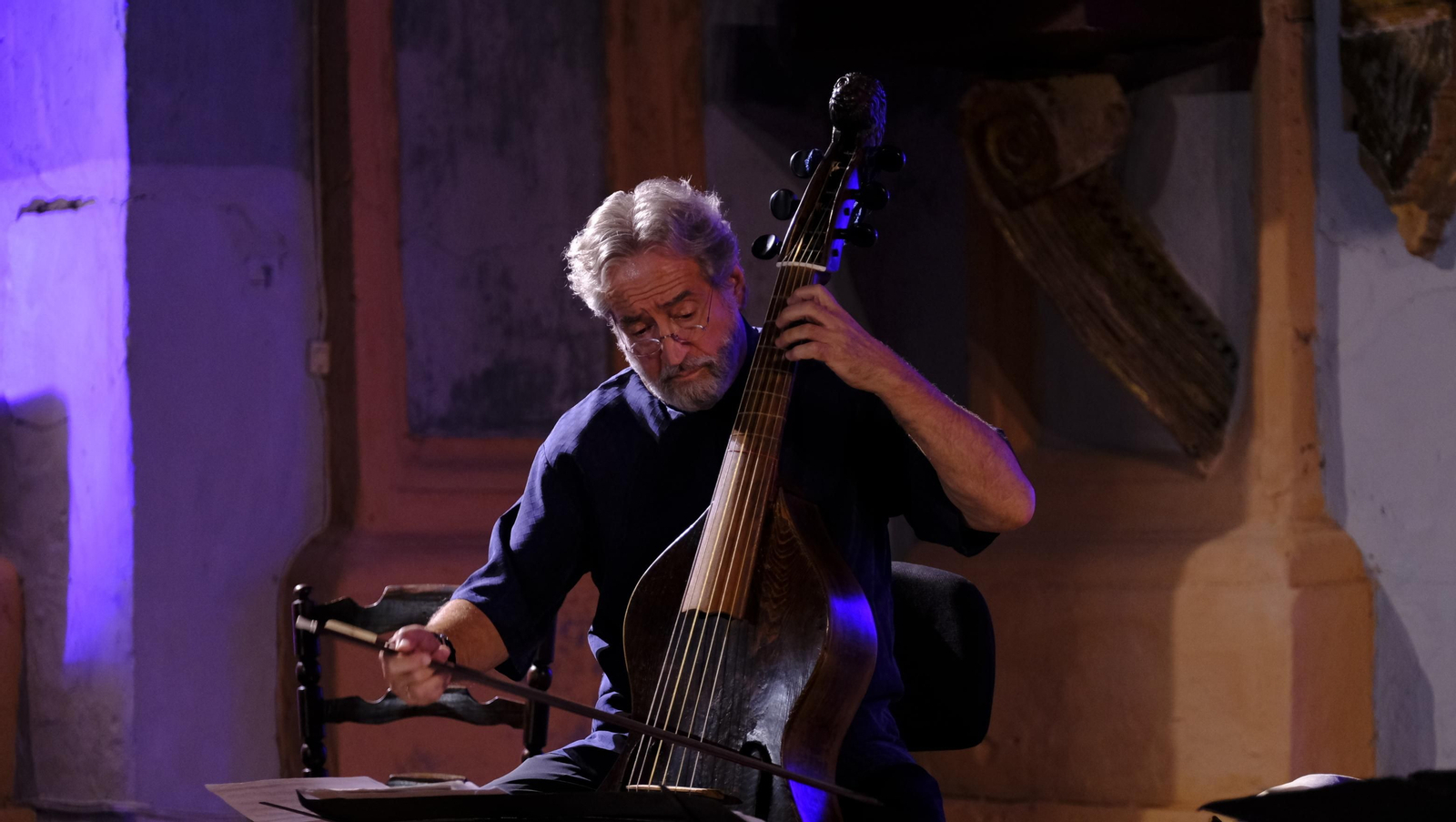 Fotogalería concierto de Jordi Savall. Festival de Música Renacentista y Barroca de Vélez Blanco.
