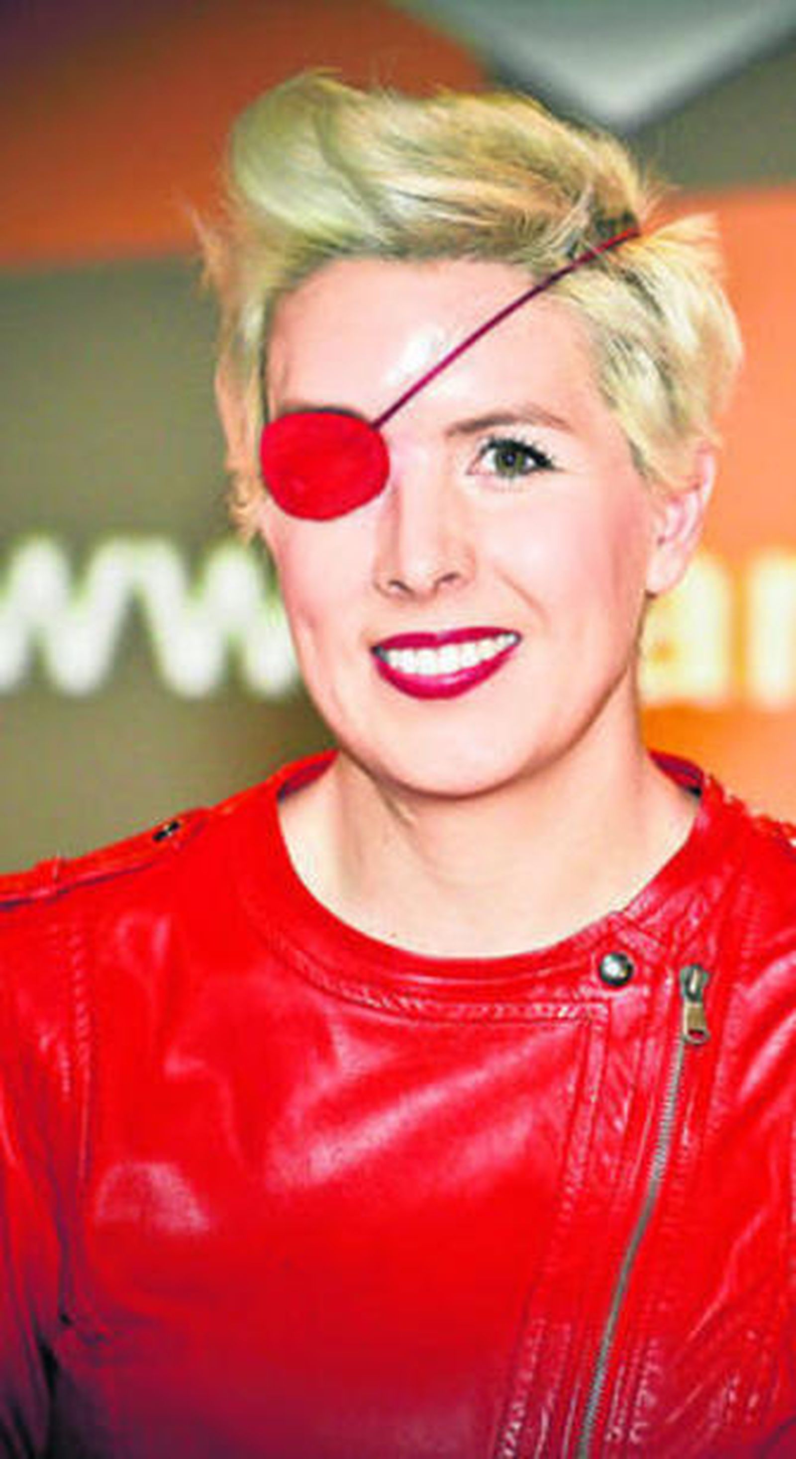 Antena 3 suma a María de Villota al equipo de Lobato