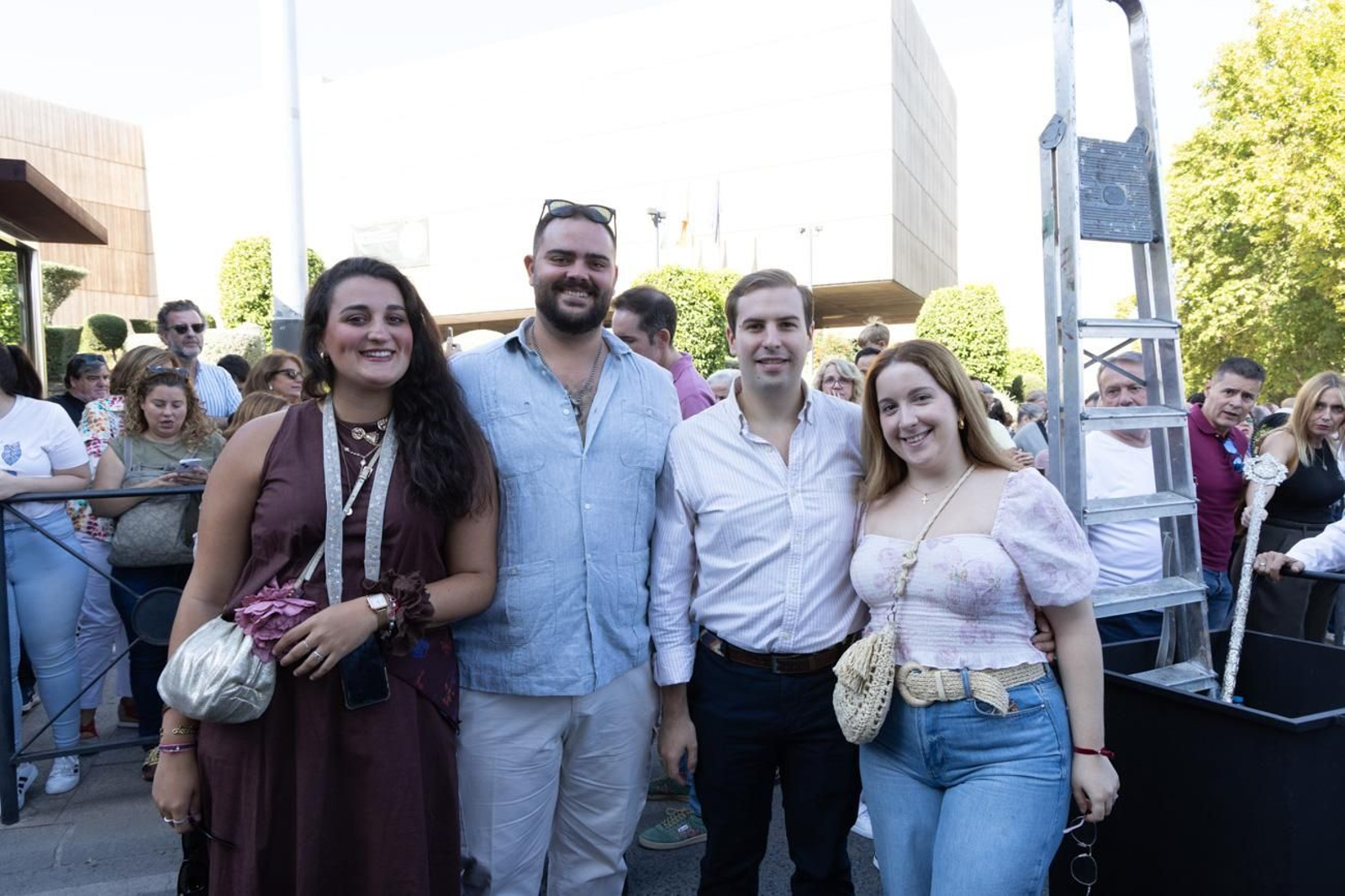 Un Jaén repleto de fieles acompañan los traslados de las veinte imágenes de la Magna (I)