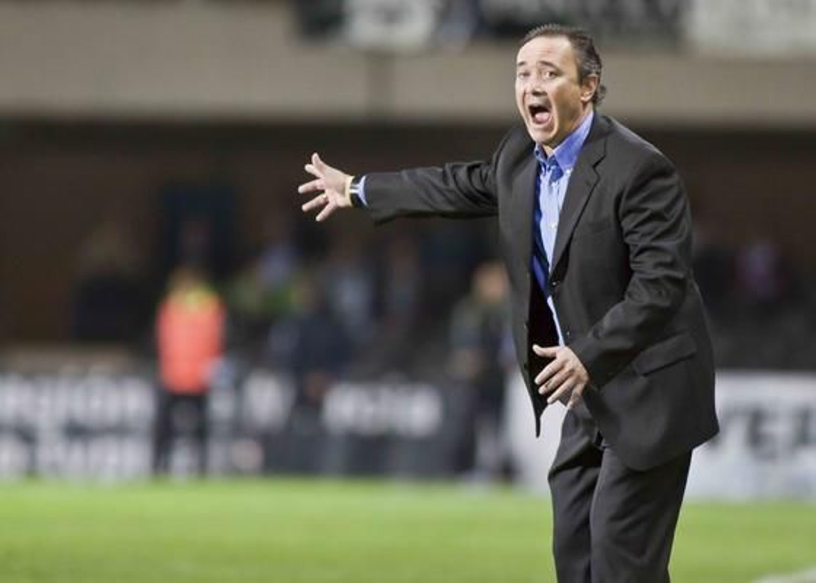 Los de Pepe Mel se dejan remontar en dos minutos.

Foto: LOF