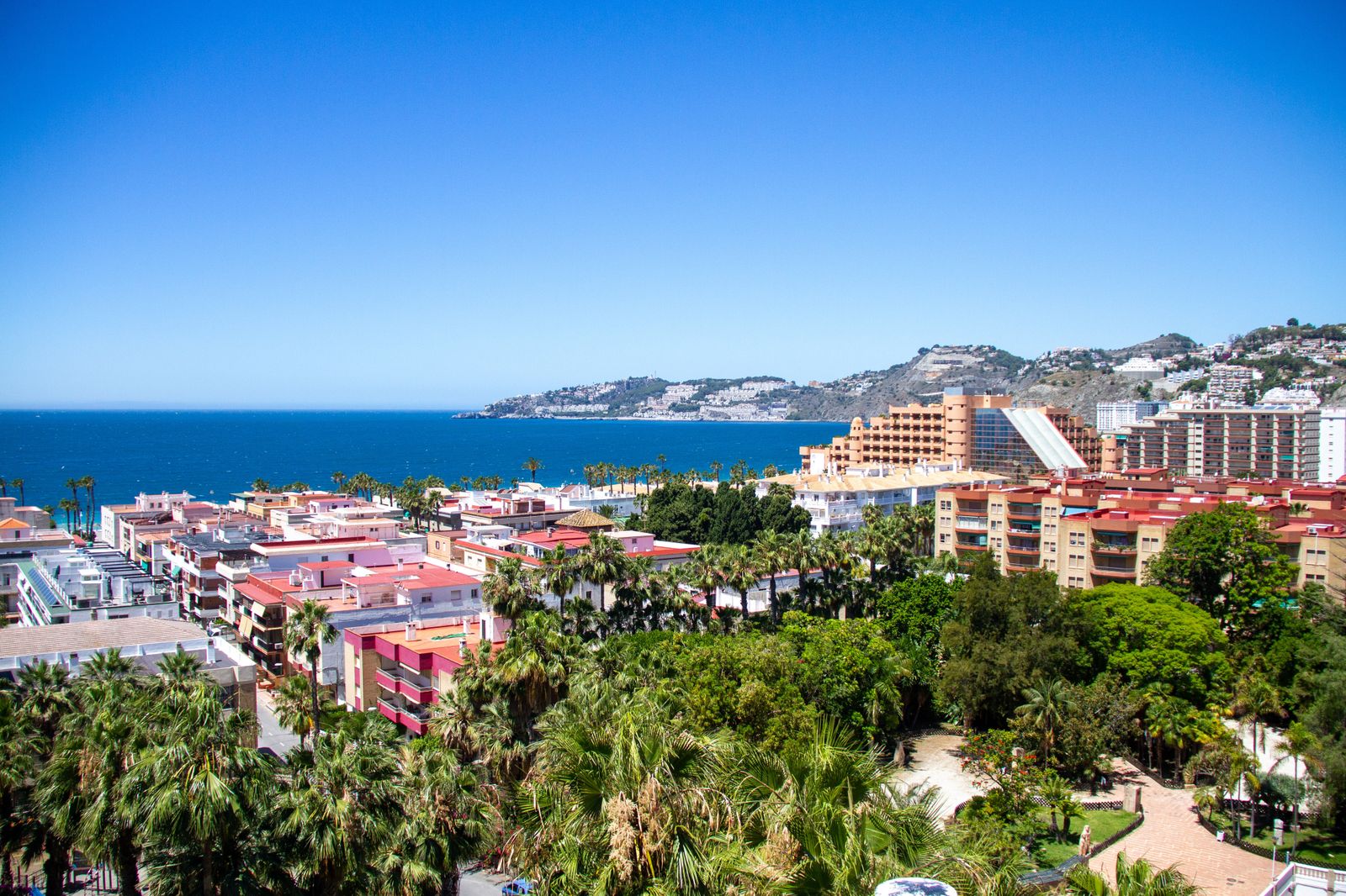 Ana Mena, Beret o Marc Seguí entre los artistas que animarán las noches de Almuñécar este verano