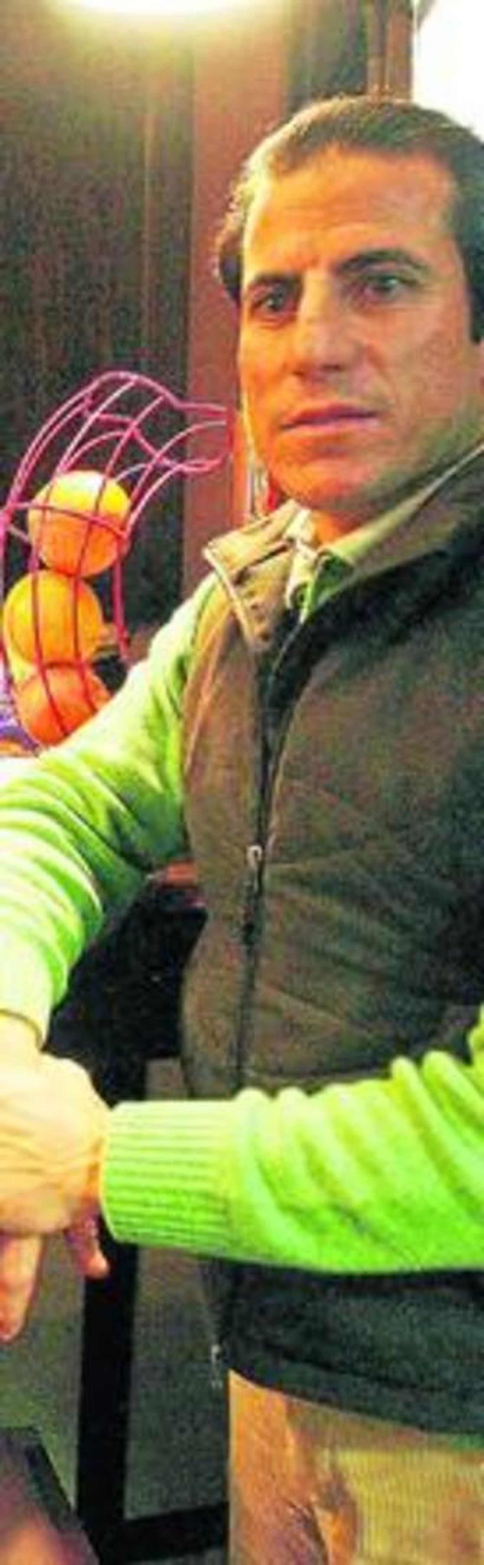 El torero Juan Pedro Galán, gerente de los clubs, en el de El Puerto.