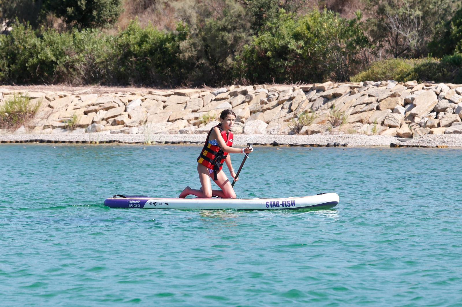 Sotogrande se vuelca con la solidaridad: las mejores imágenes de la Charity Paddle Surf Race 2025