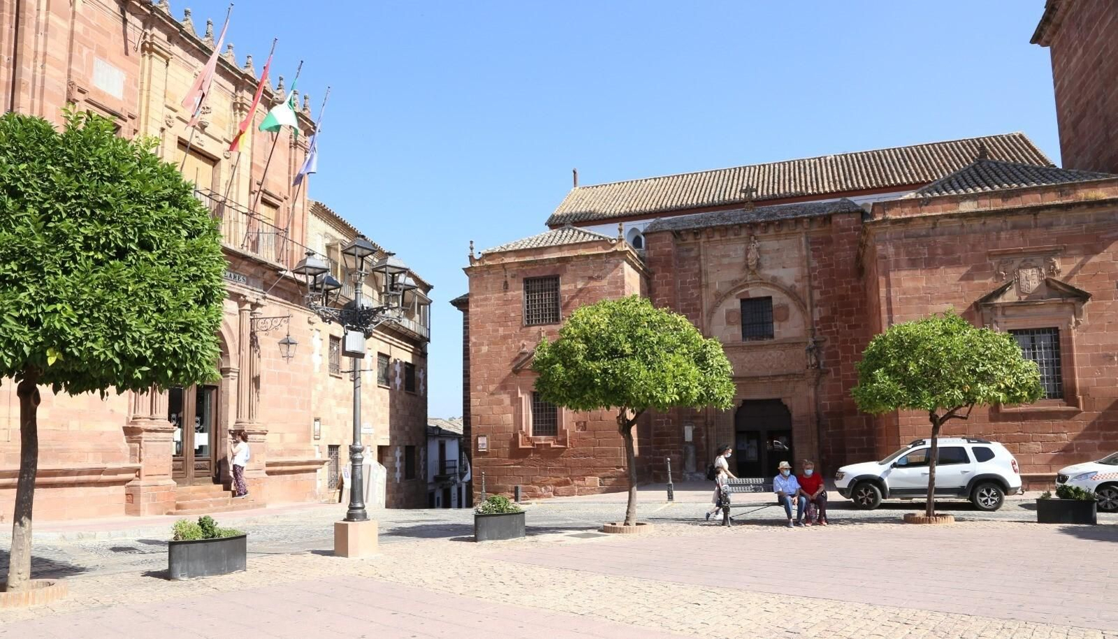 Fachada del Ayuntamiento de Montoro, en la plaza de España.
